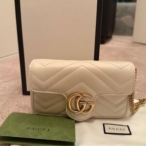 Prestine condition Gucci Cream Matelassé GG Marmont mini bag